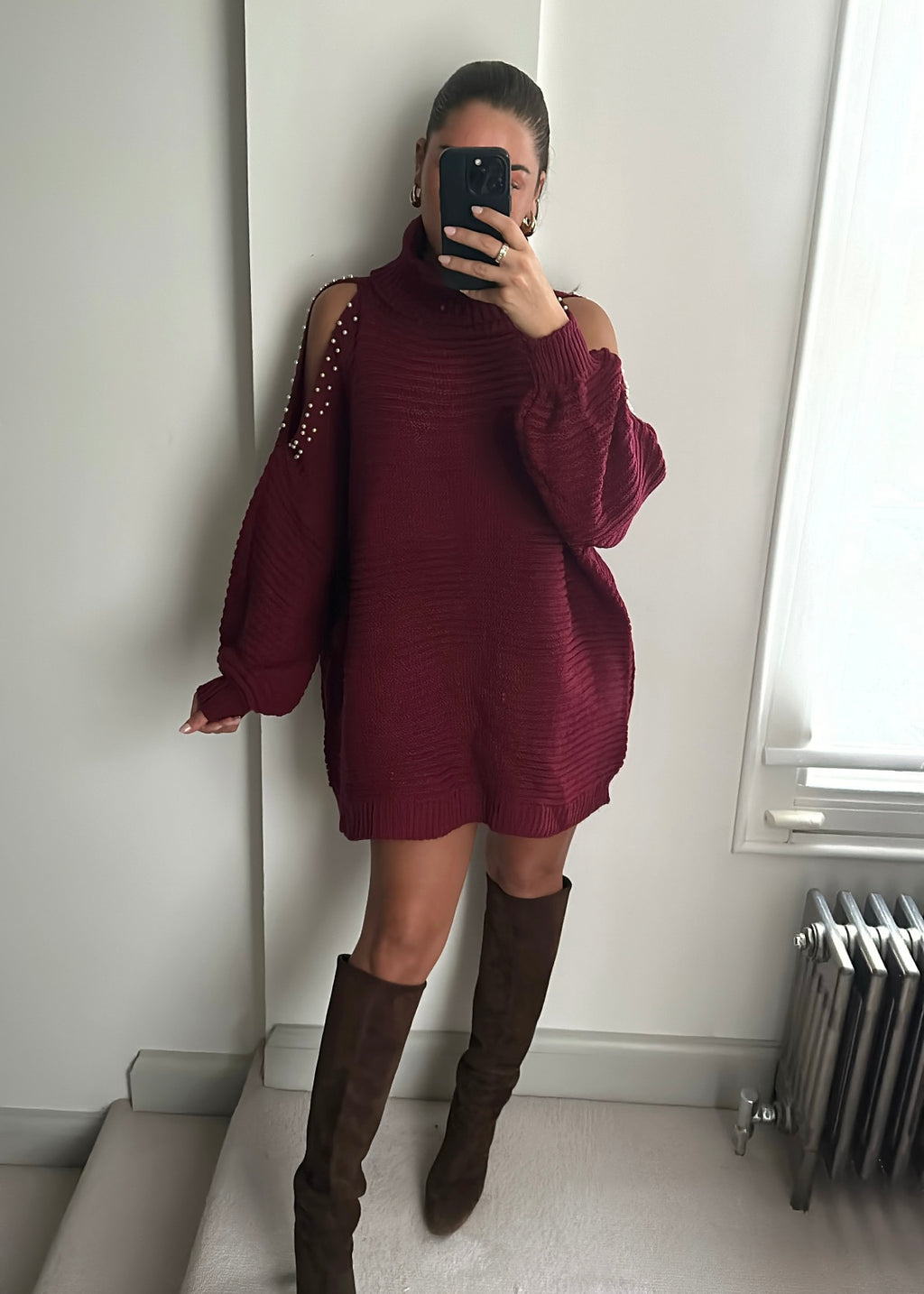 Mila Pearl Cold Shoulder Mini Jumper Dress - Burgundy